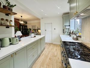 Kitchen- click for photo gallery